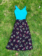Load image into Gallery viewer, 90s Black Floral Skirt

