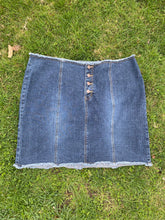 Load image into Gallery viewer, Y2K Plus Size Denim Mini Skirt
